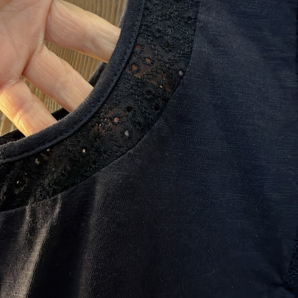 Adiva sleeveless navy top with tie neckline. Size Small - Picture 4 of 7